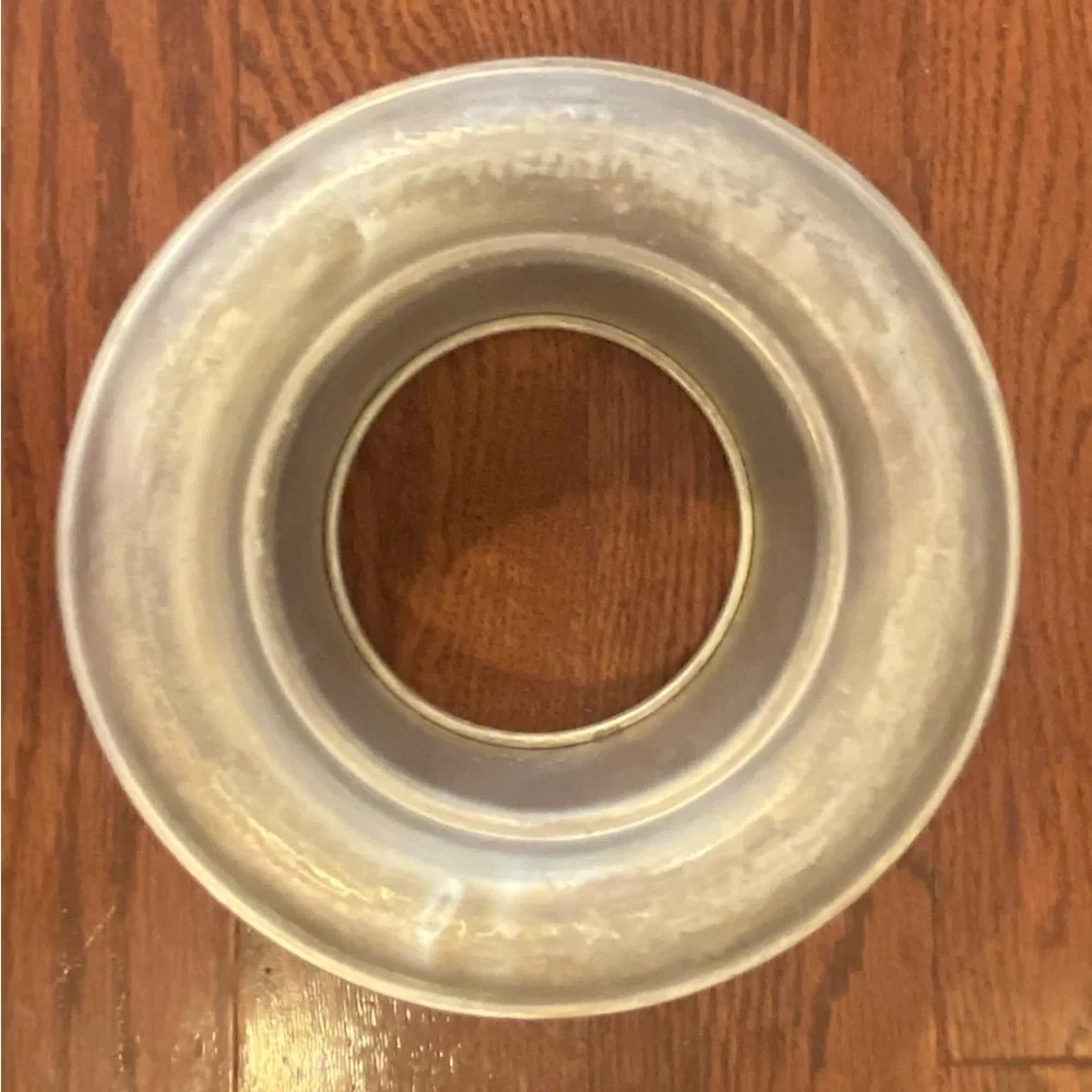 Bundt Angel Food Cake Pan Vintage 2.5”X8.5” 1960’s Round Aluminum